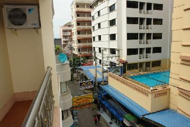 Whitehouse Condotel 9