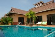 Dhewee Park Village Houses For Rent in  South Jomtien