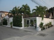 Suksabai Villa Houses For Sale in Pattaya City