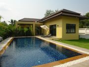 Grand Garden Home Houses For Sale in  South Jomtien