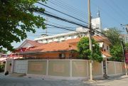 Jomtien Palace Houses For Sale in  Jomtien