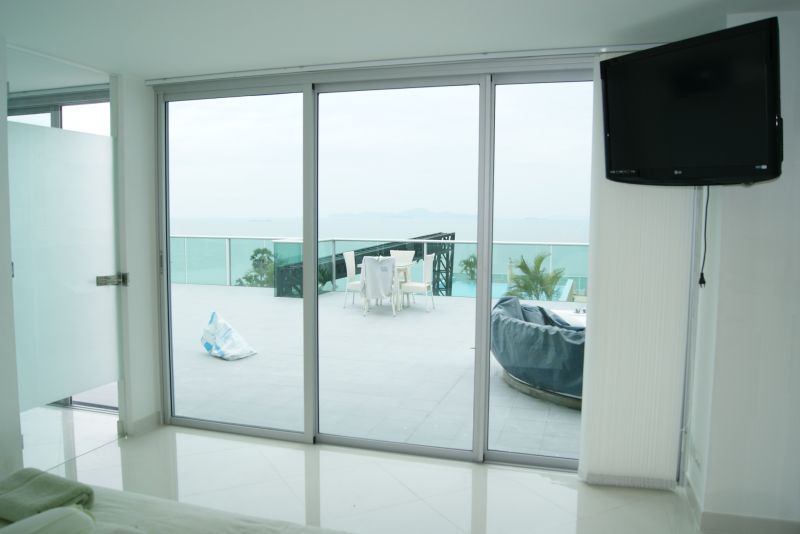 Laguna Heights 6