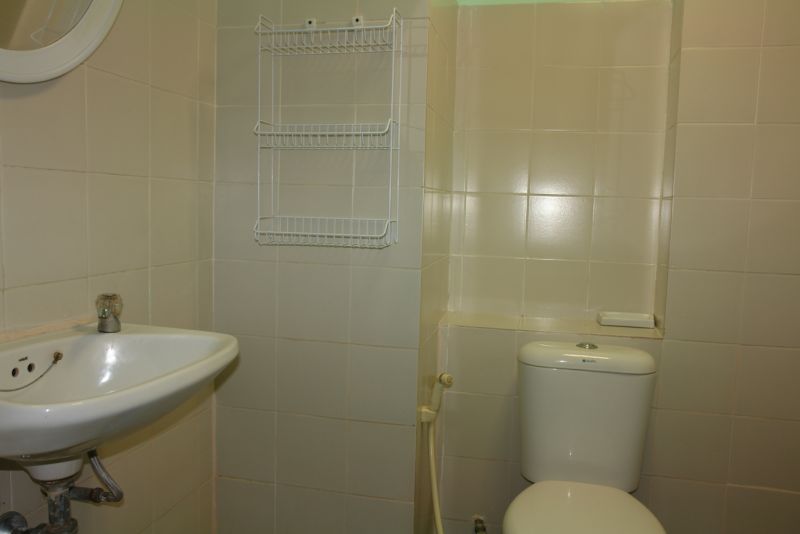 Centre Condo 5