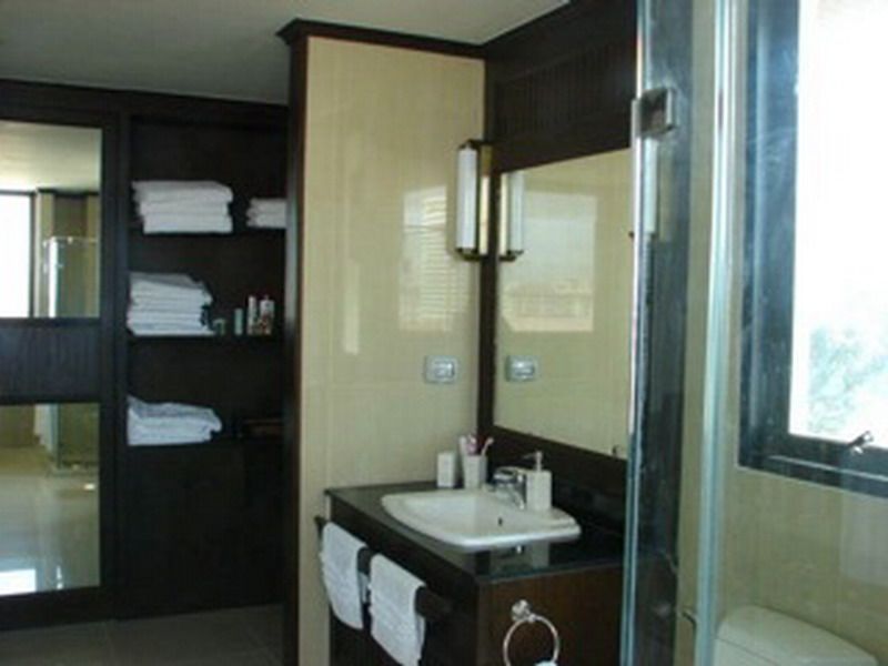 Prime  Suites 4