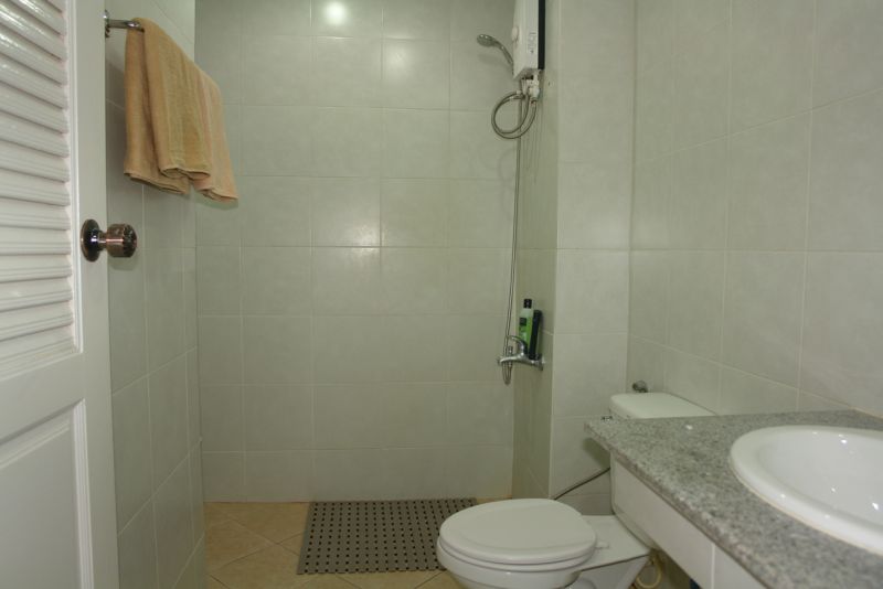 AD Condo 7
