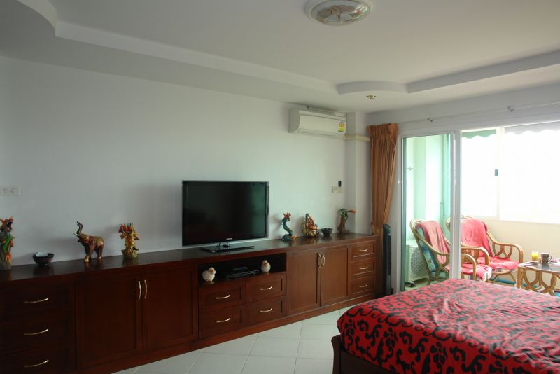 AD Condo 6