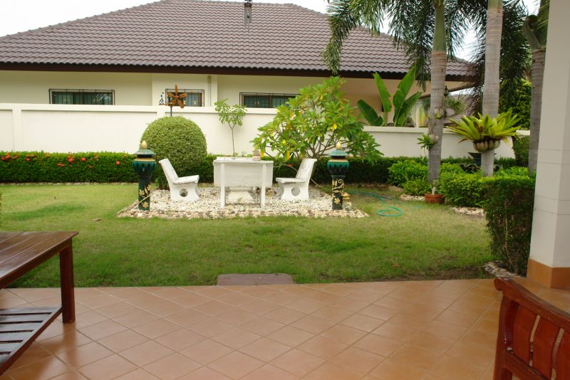 Hillside Village 10