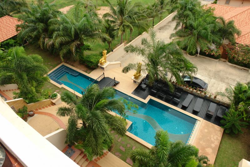 Executive Residence 2 5