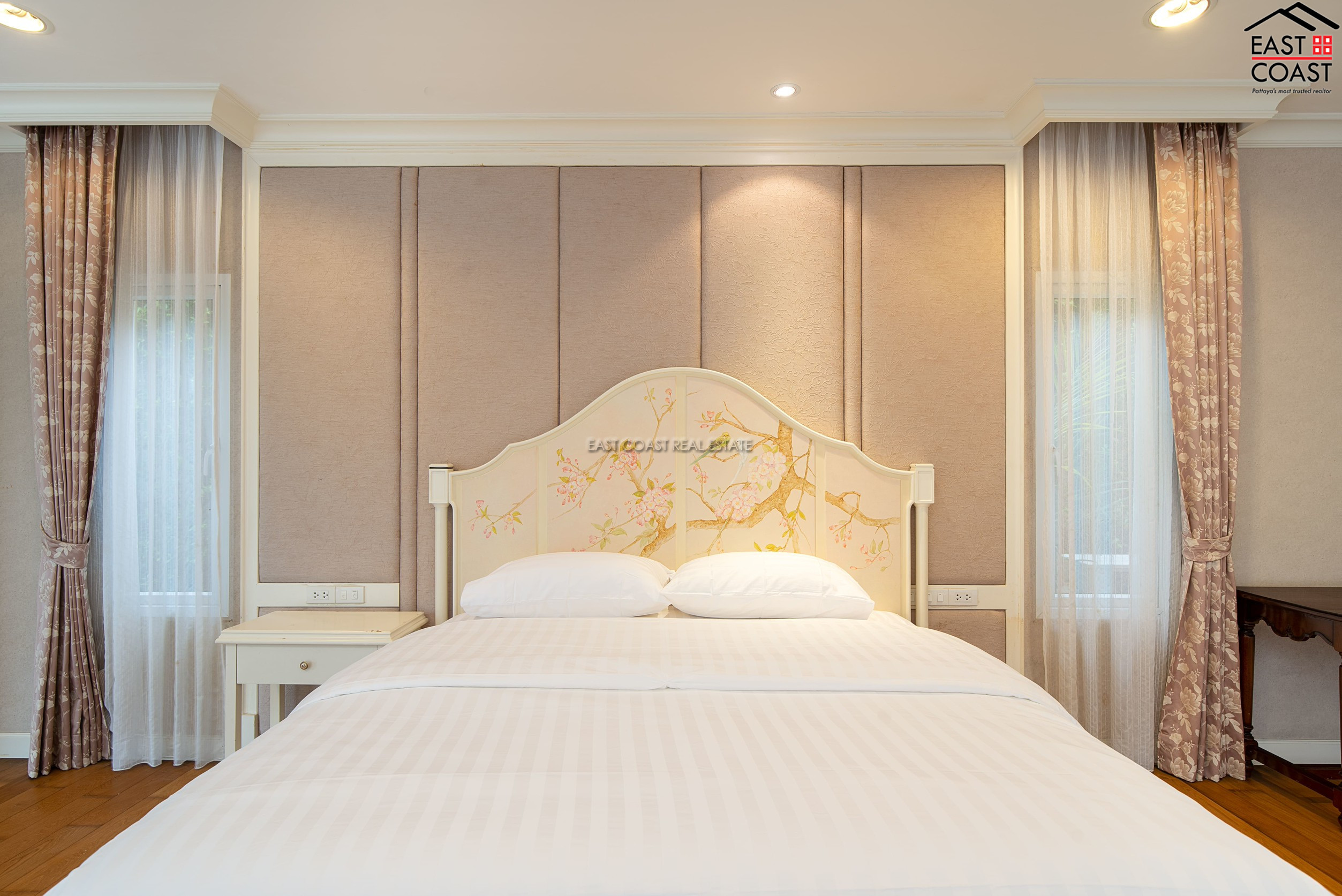 Siam Royal View 3