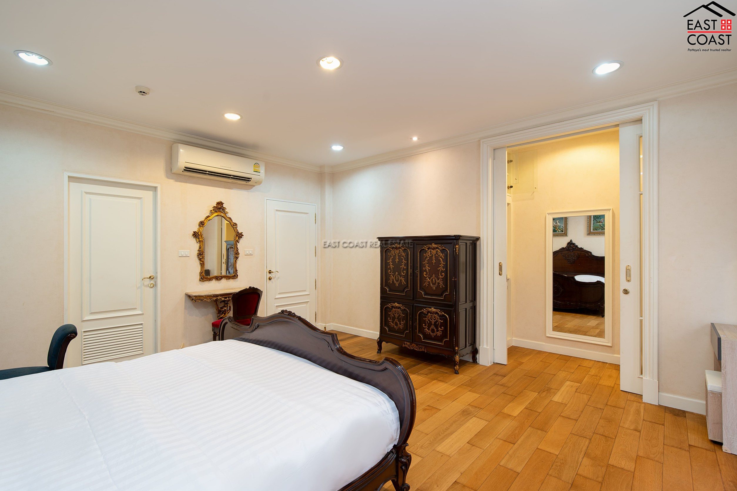 Siam Royal View 11