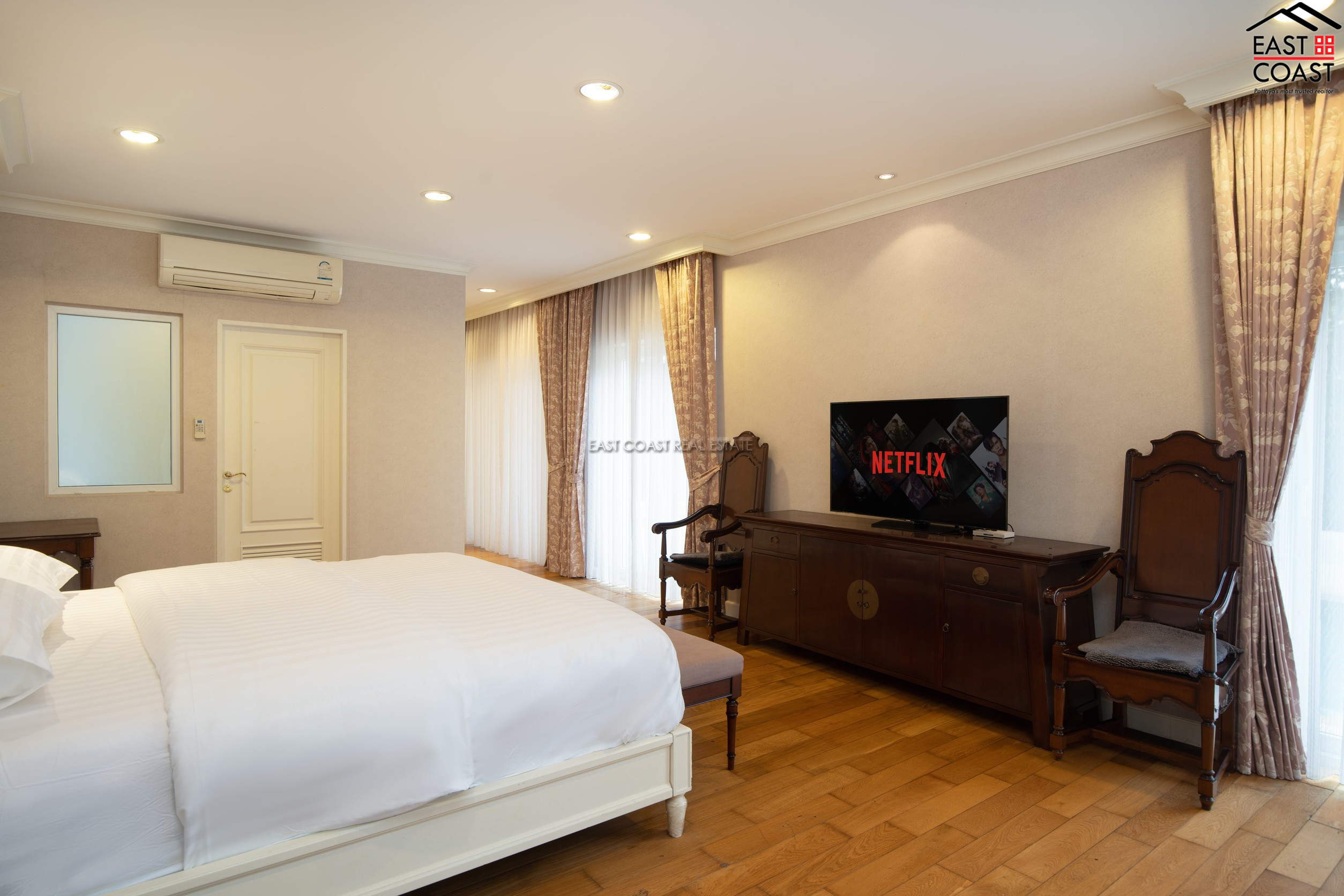 Siam Royal View 12