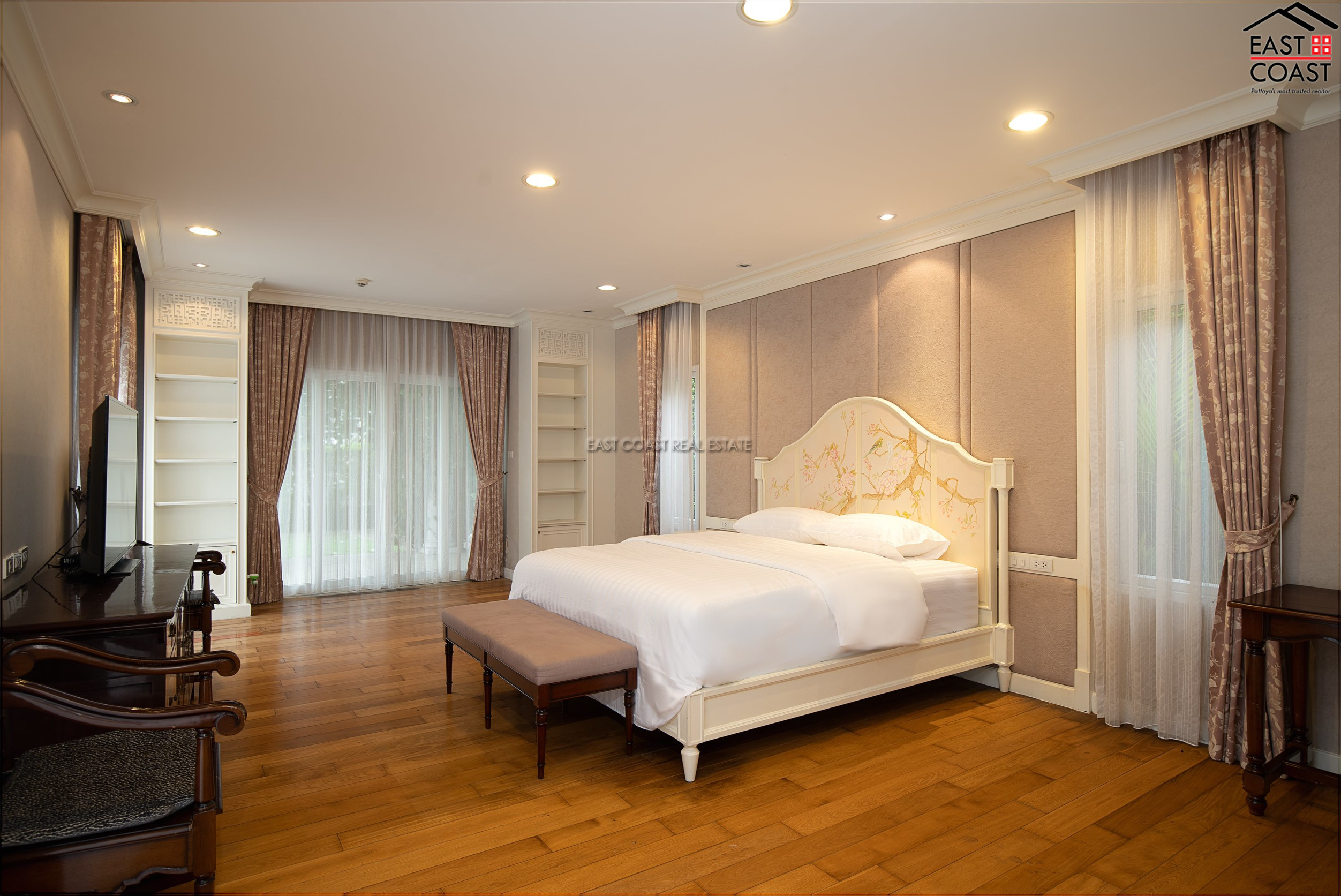 Siam Royal View 20