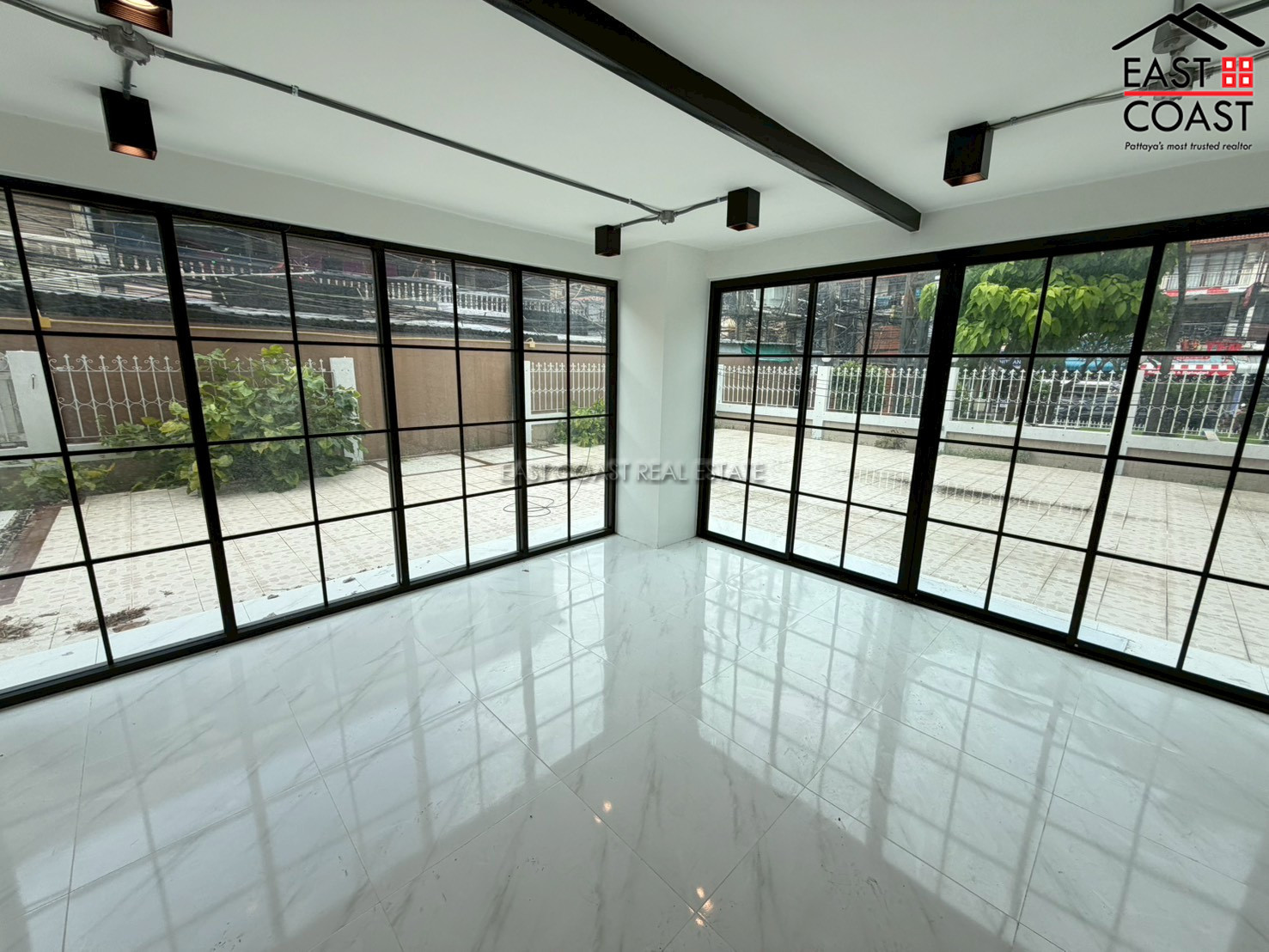 Office for rent at Jomtien Complex 8