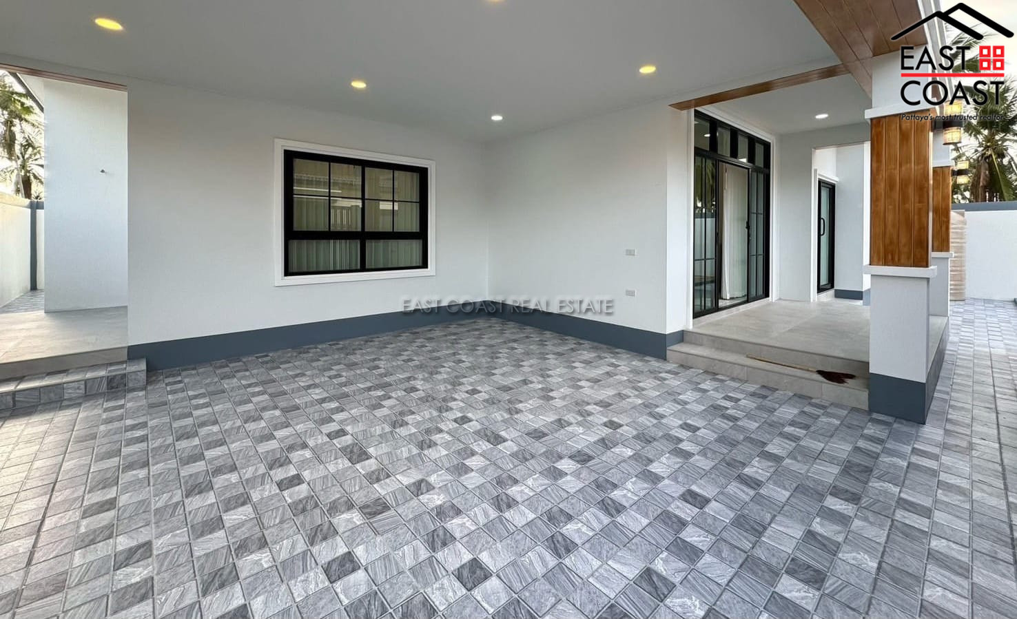 Private house in Krating lai 16