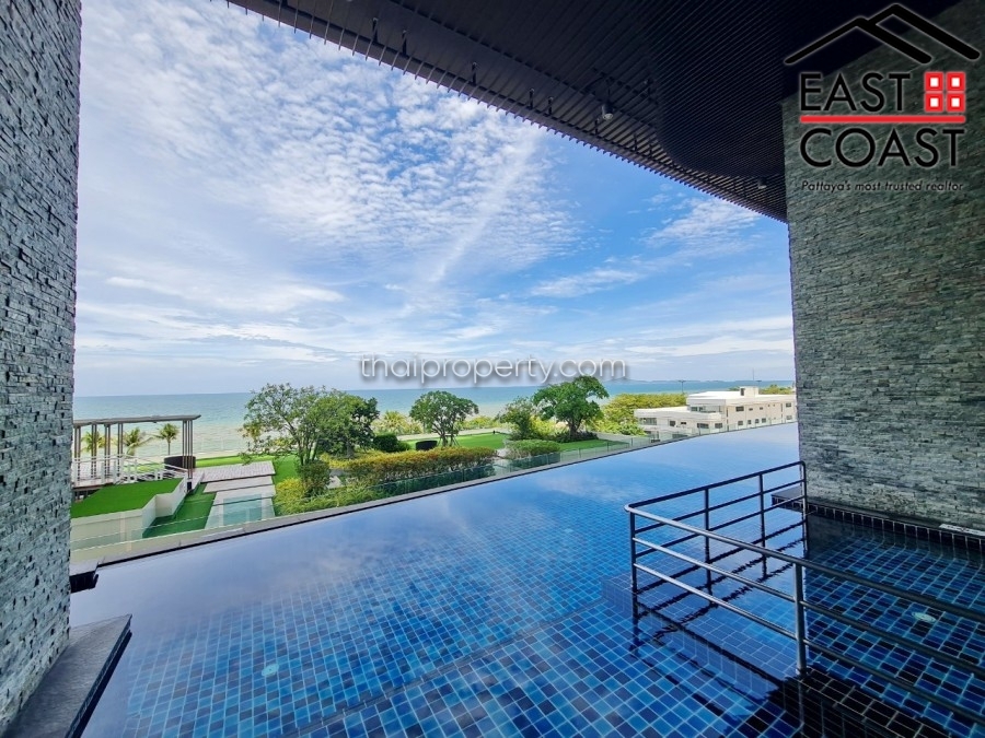 Cetus Beachfront Pattaya 28