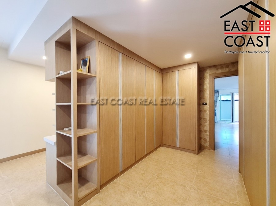 Greenfield Executive 19