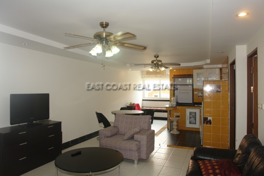 Pattaya Beach Condo 2