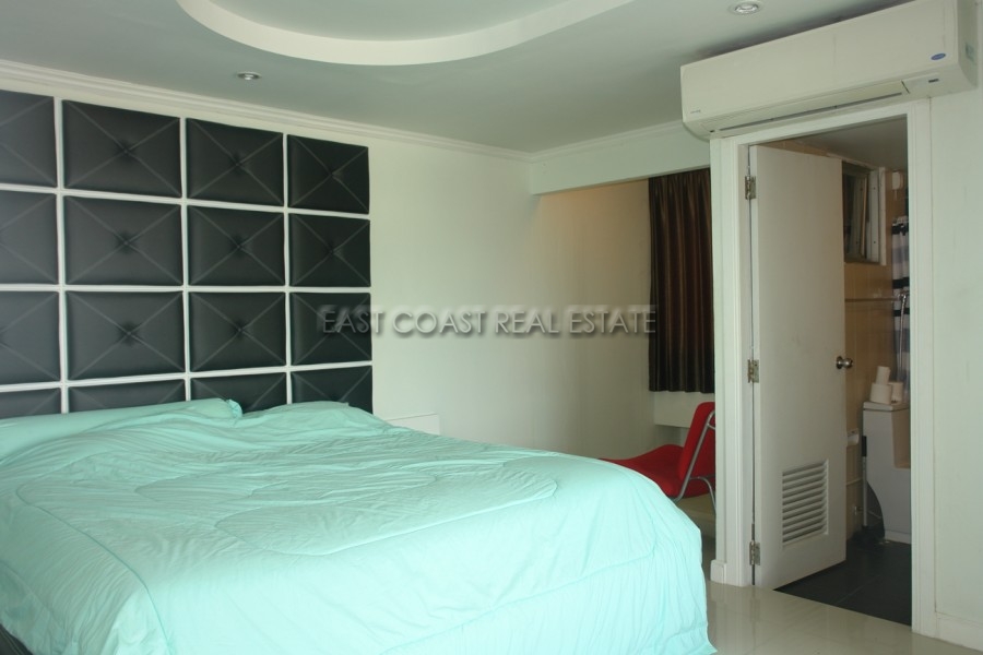Pattaya Beach Condo 6