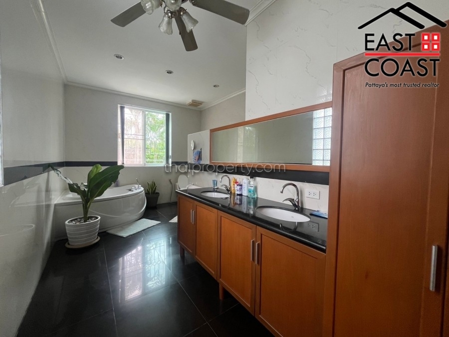 Private House in Soi Huay Yai Muk 20