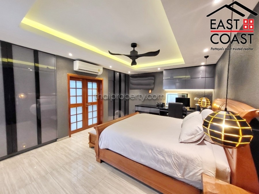 Siam Royal View 15
