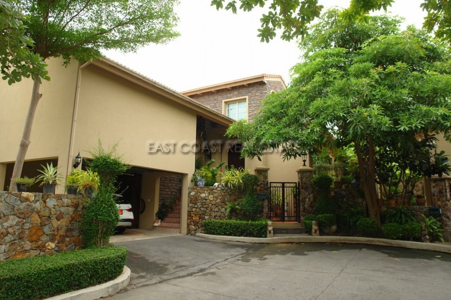 Silk Road Place 2