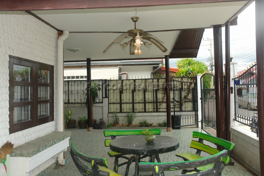 Suksabai Villa  8