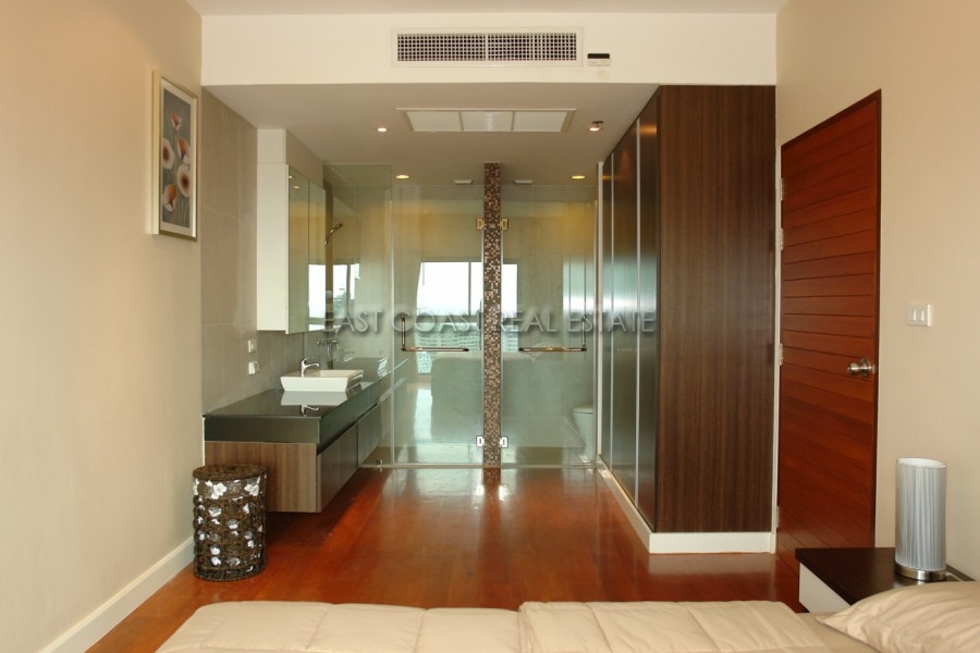 The Axis 6