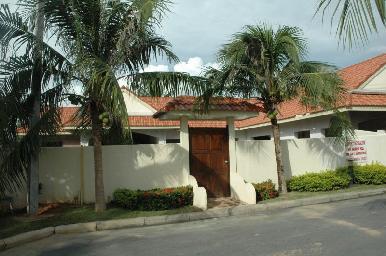 Freeway Villa 9