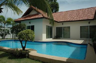 Pool View Villas 3