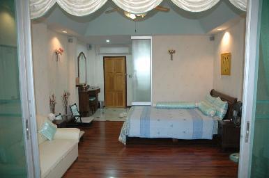 Spanish Place 7
