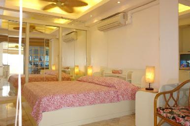 Sompong 3