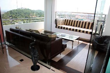 Royal Cliff 6