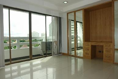 Grand Condo 7