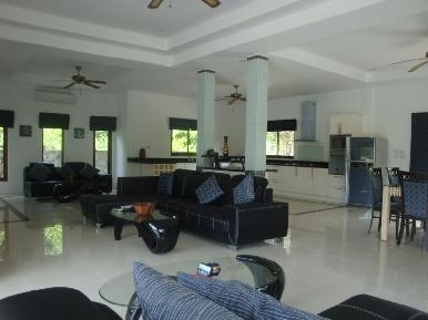Lalique Villa 6