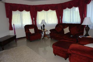 Lakeside Court 8