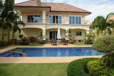Lakeside Court 1