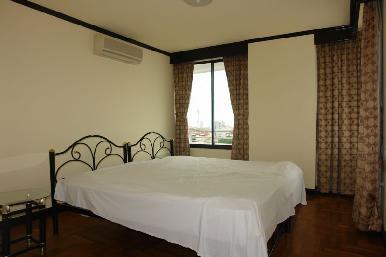 Royal Cliff 9