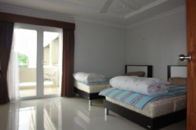 Royal Residence 6