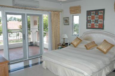 Cosy Beach Luxury Home 7