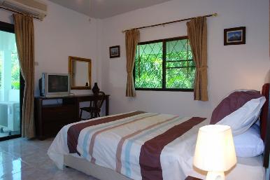 Royal Park Village 8