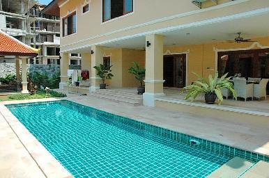 Luxury Balinese Home 16