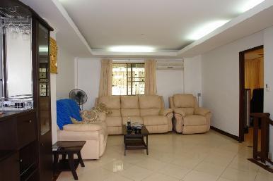 Theppraya Road Townhouse 11