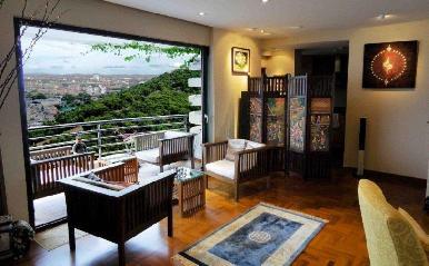 Royal Cliff 9