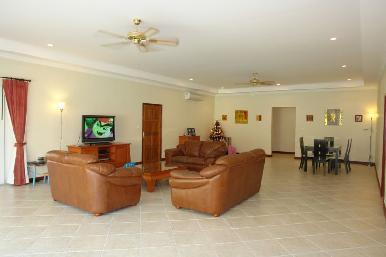 Majestic Residence 2