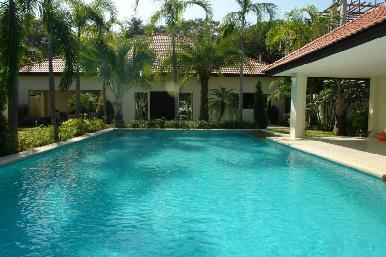 Majestic Residence 1