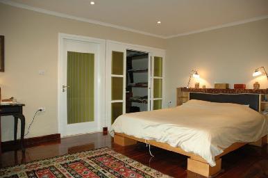Executive Residence 2 4