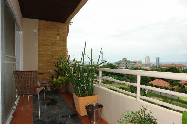 Executive Residence 2 4