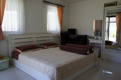 Regent Village 4