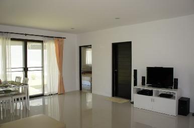 Regent Village 7