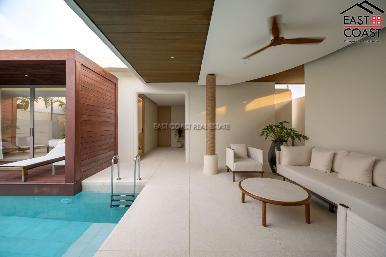 Pool Villa Mövenpick 8